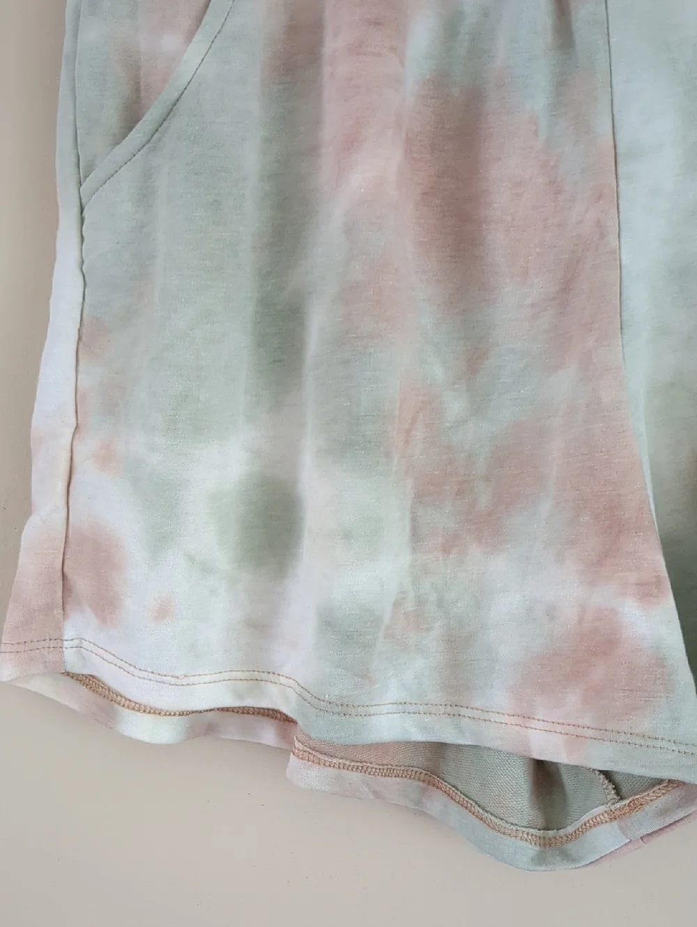 2X Dippin' Daisy's Tie Dye Pull On Shorts Lounge Soft Comfy Green